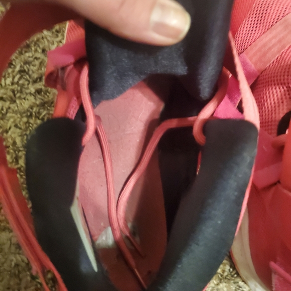 Men's Nike shoes - Picture 3 of 7